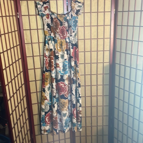Women's flowy sundress - Picture 6 of 8
